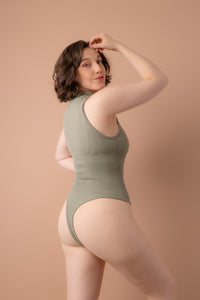 Body verde corto