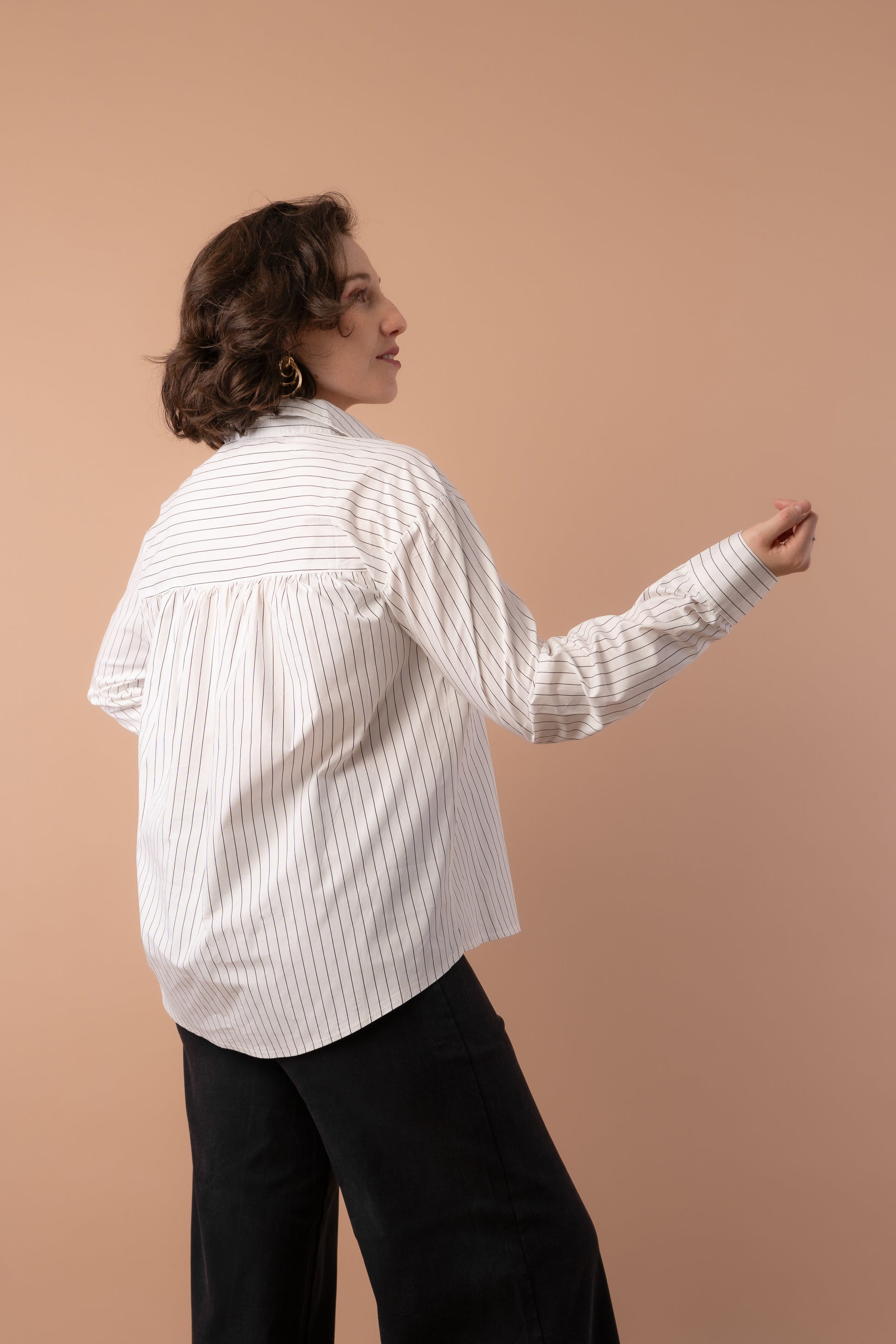 Blusa blanca rayas negras