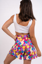 Cargar imagen en el visor de la galería, Short falda floral
